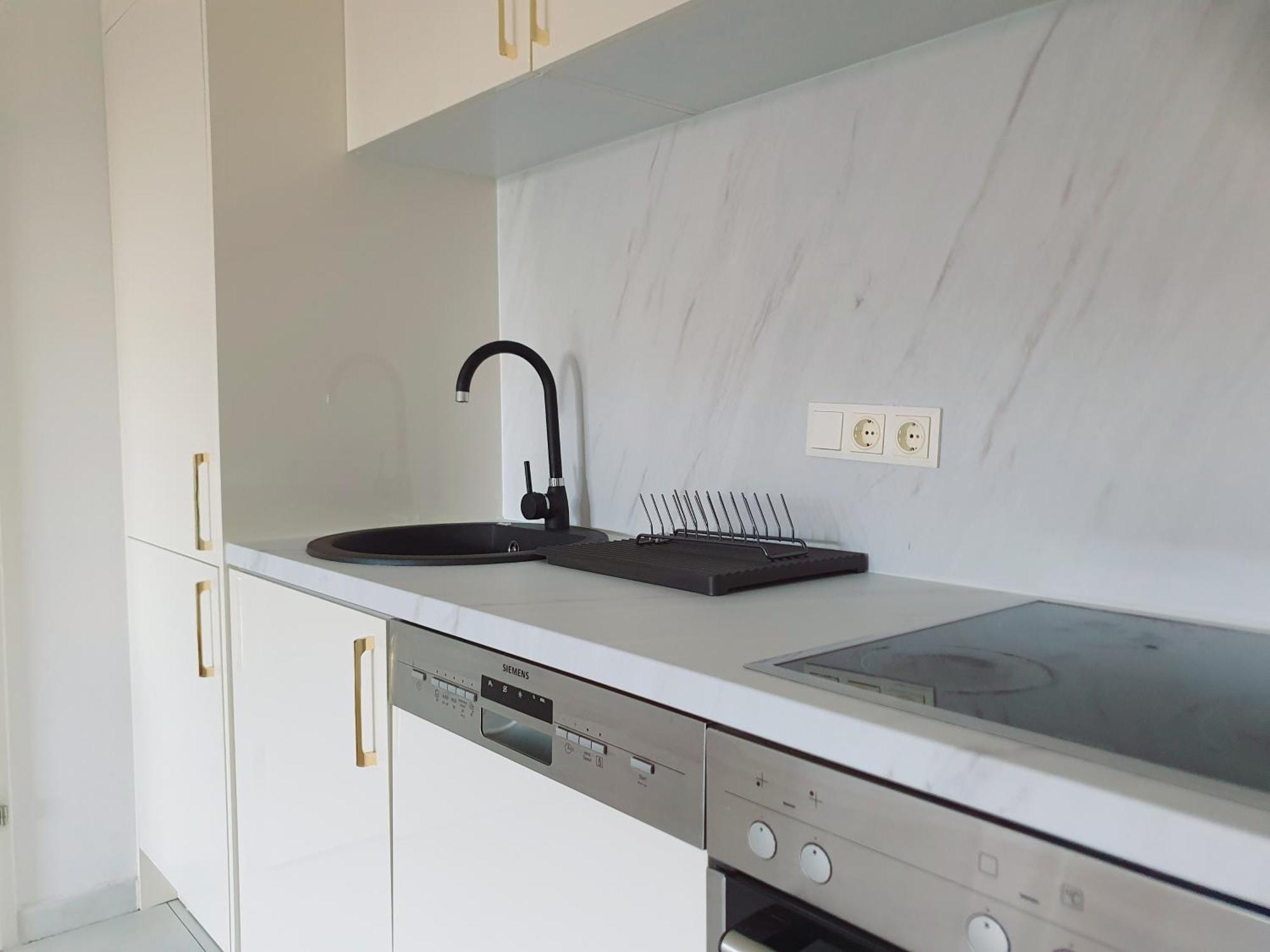 Near Lake One Bedroom Cute Apartment เวียนนา ภายนอก รูปภาพ