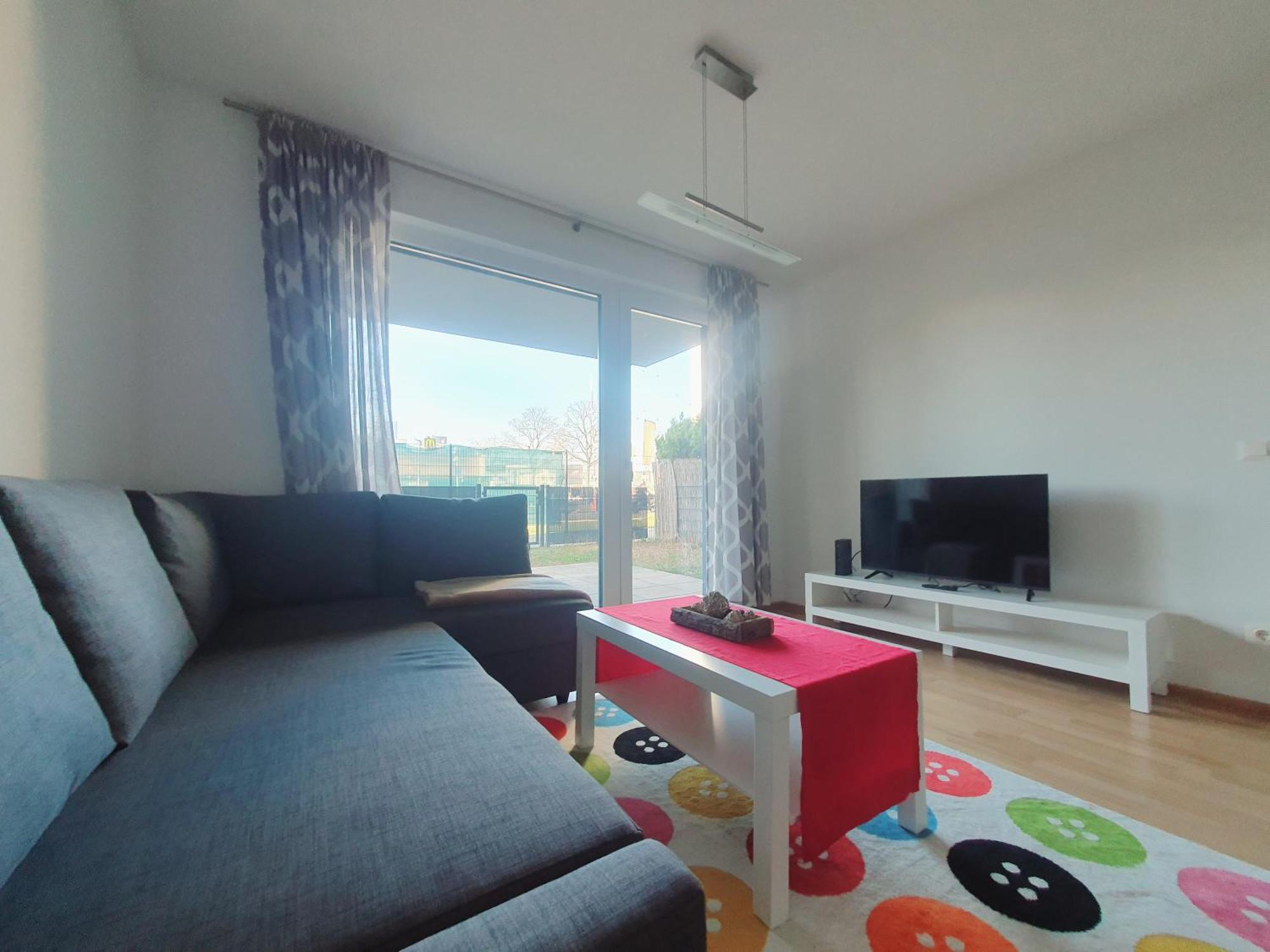 Near Lake One Bedroom Cute Apartment เวียนนา ภายนอก รูปภาพ