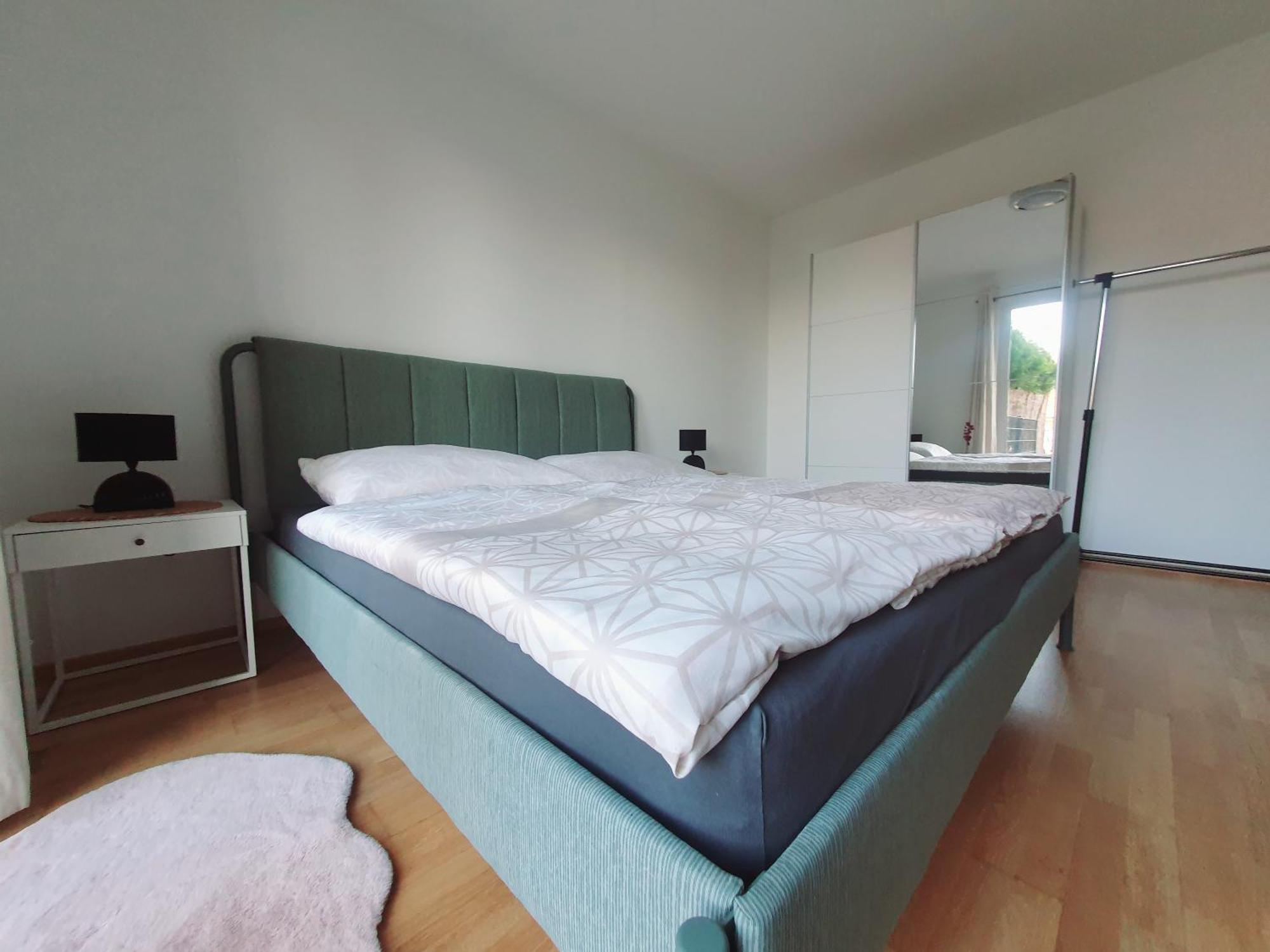 Near Lake One Bedroom Cute Apartment เวียนนา ภายนอก รูปภาพ